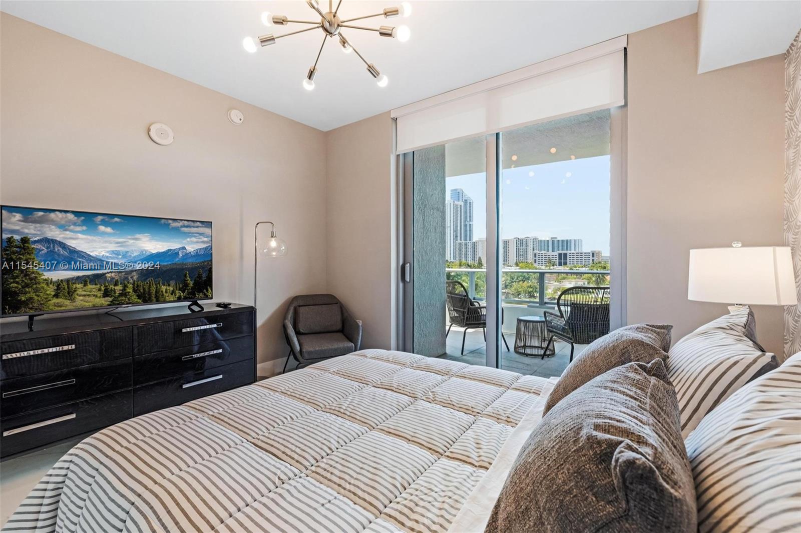 PARQUE TOWERS CONDO - Residential