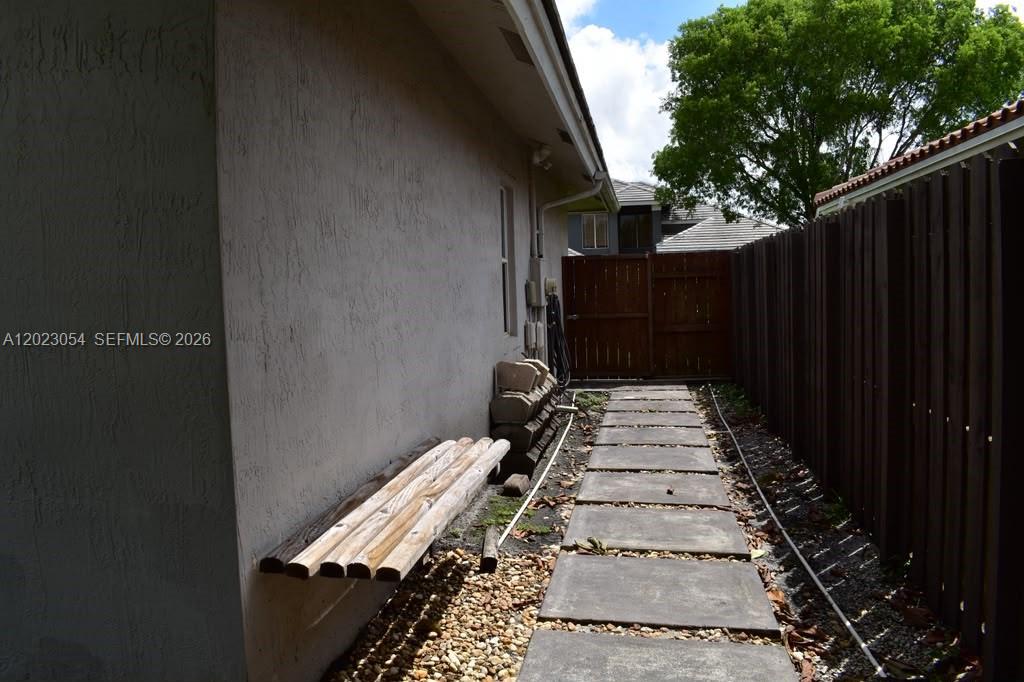 LANDINGS - Residential