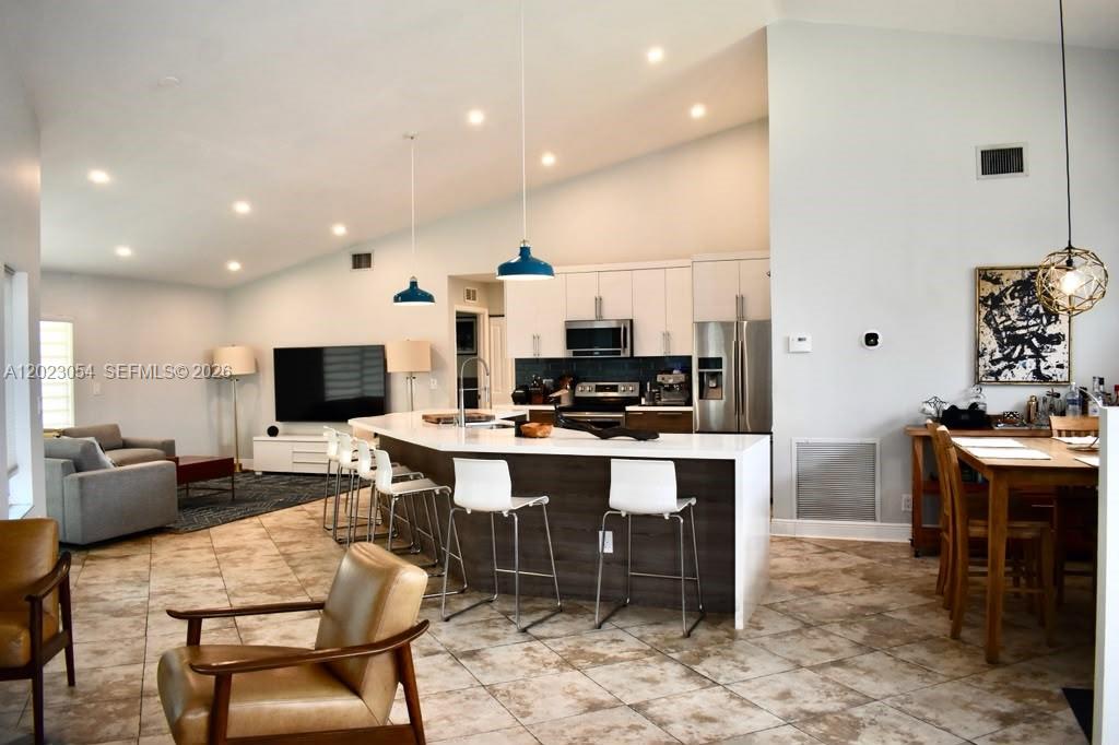 LANDINGS - Residential