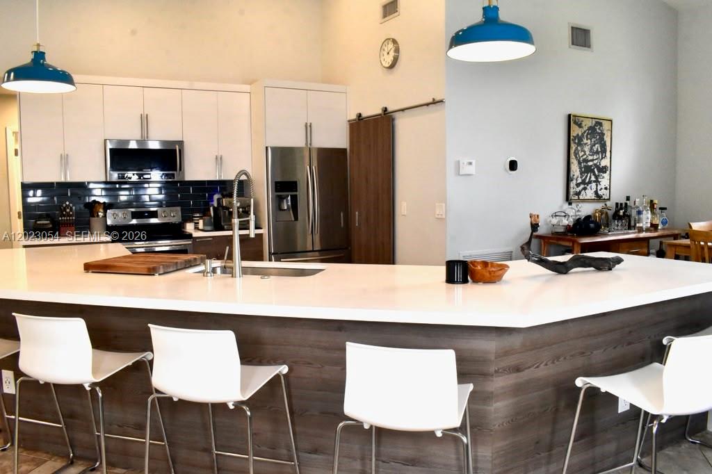 LANDINGS - Residential
