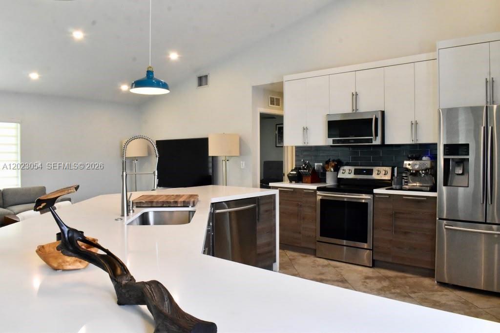 LANDINGS - Residential