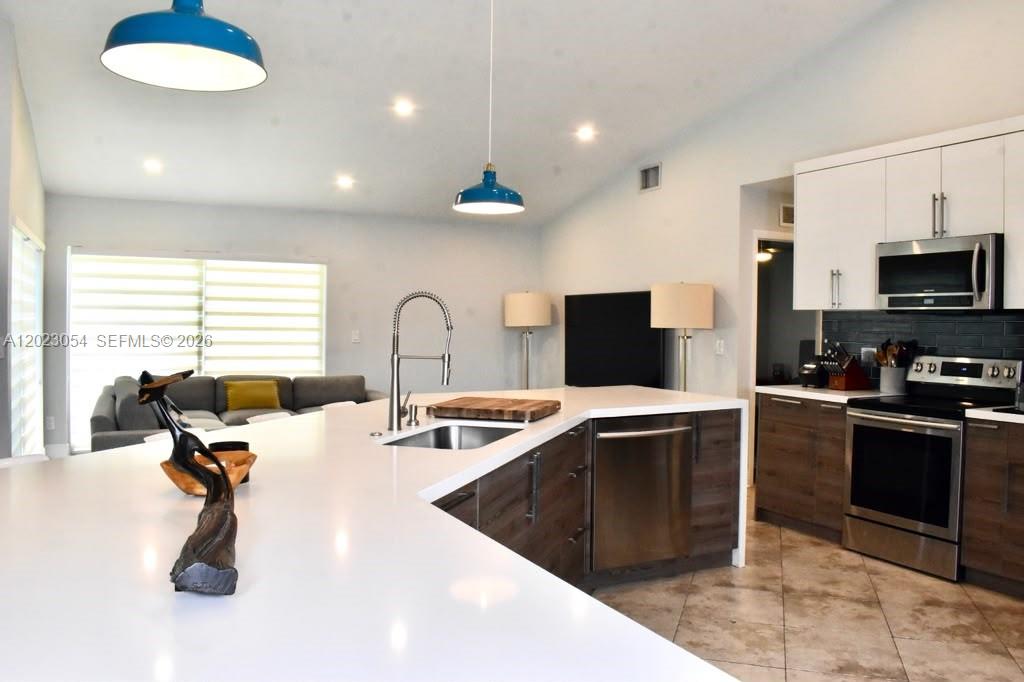 LANDINGS - Residential