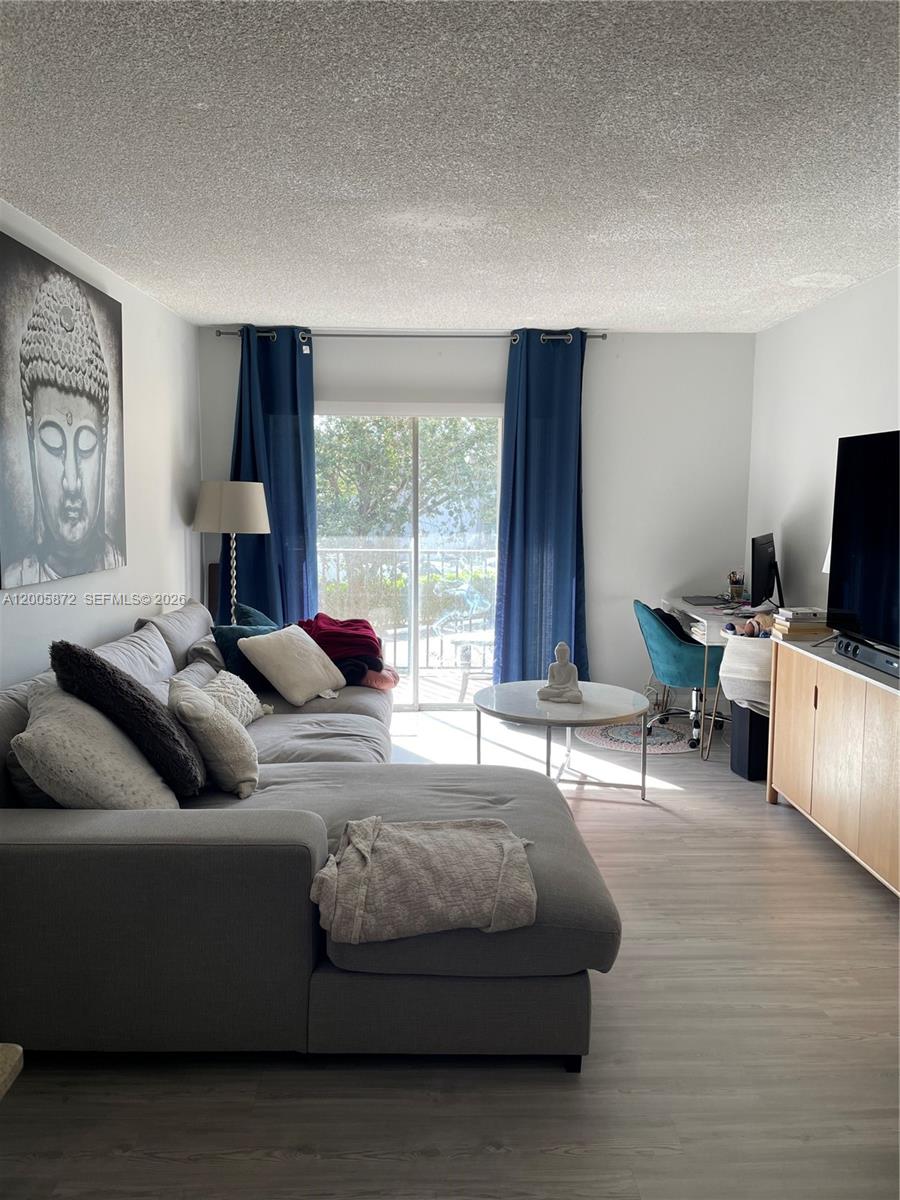 COURTYARDS AT KENDALL CON - Residential