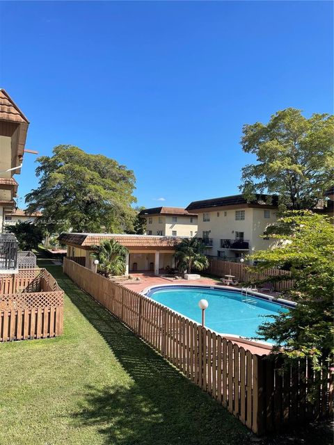 Tiny photo for 8500 SW 109th Ave #6-229, Miami, FL 33173 (MLS # A12005872)