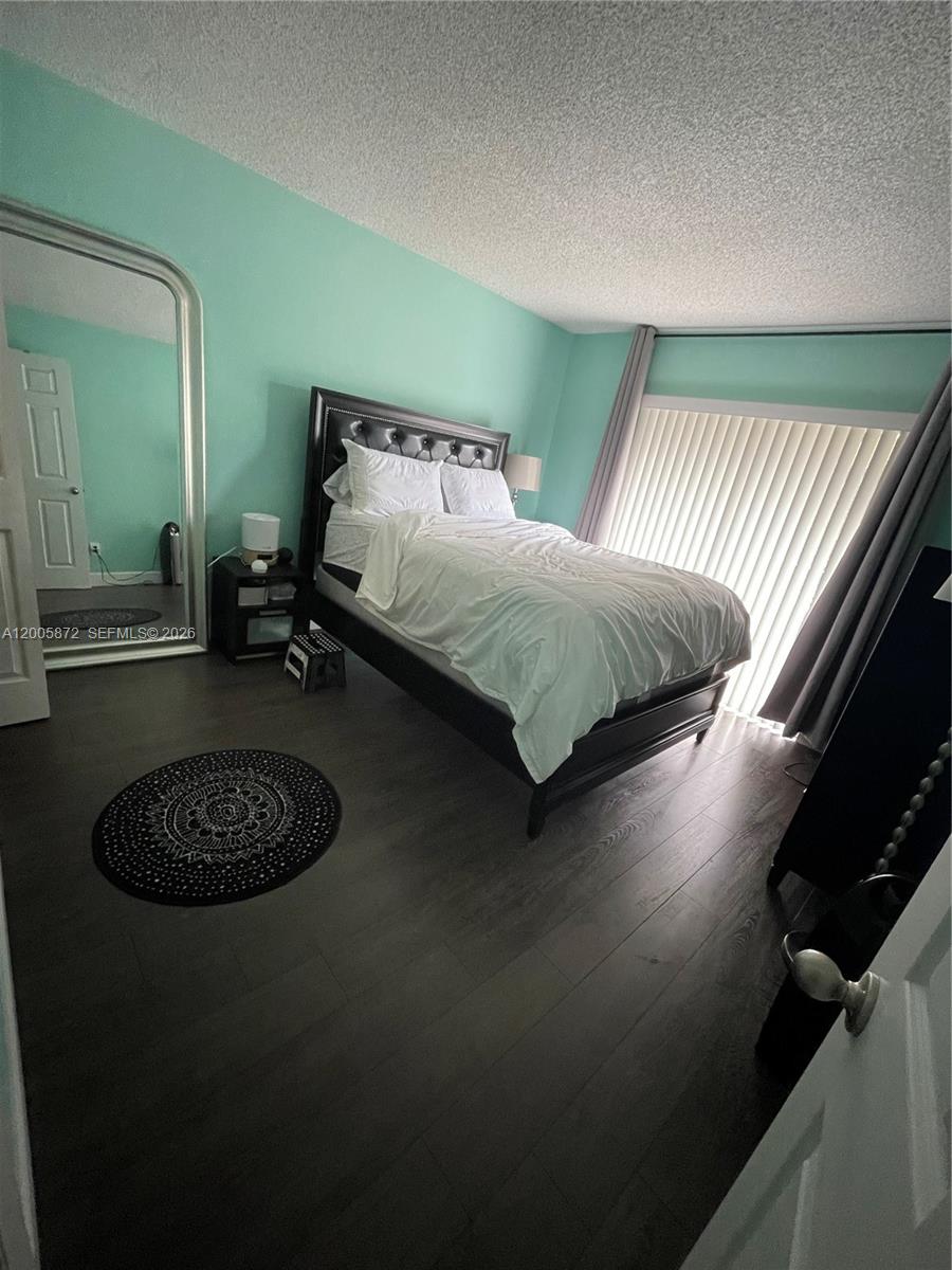 COURTYARDS AT KENDALL CON - Residential