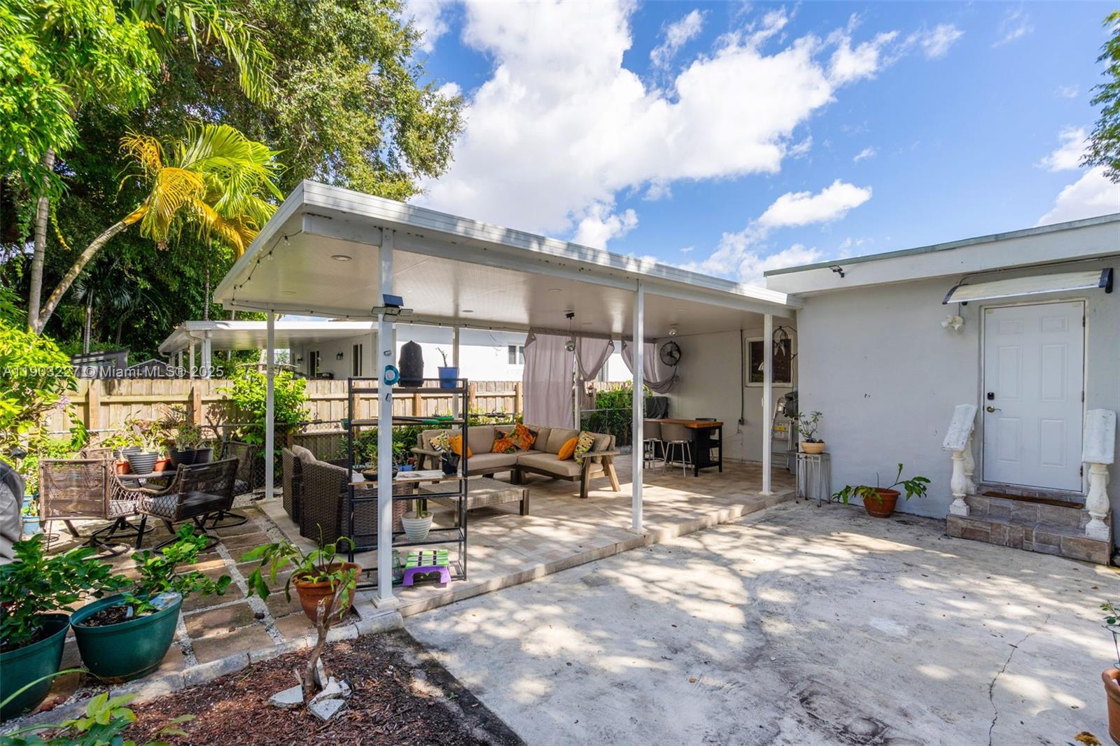 W FLAGLER PK - Residential