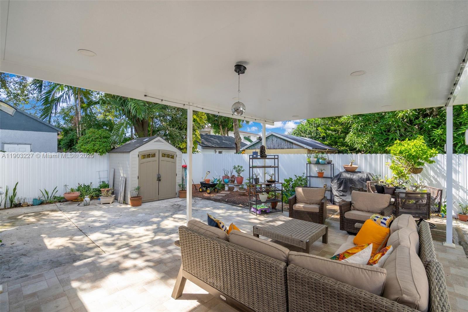 W FLAGLER PK - Residential