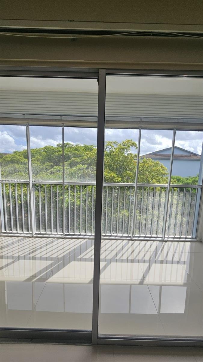 CAMBRIDGE AT CENTURY VILL - Residential Lease