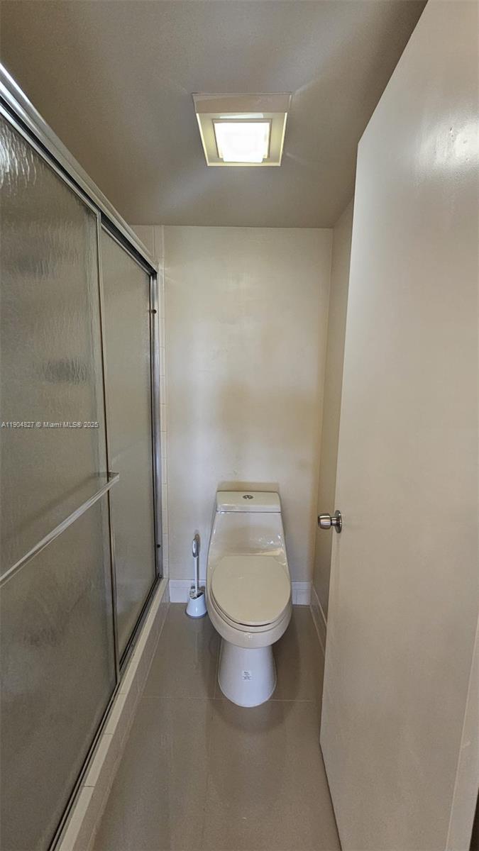 CAMBRIDGE AT CENTURY VILL - Residential Lease