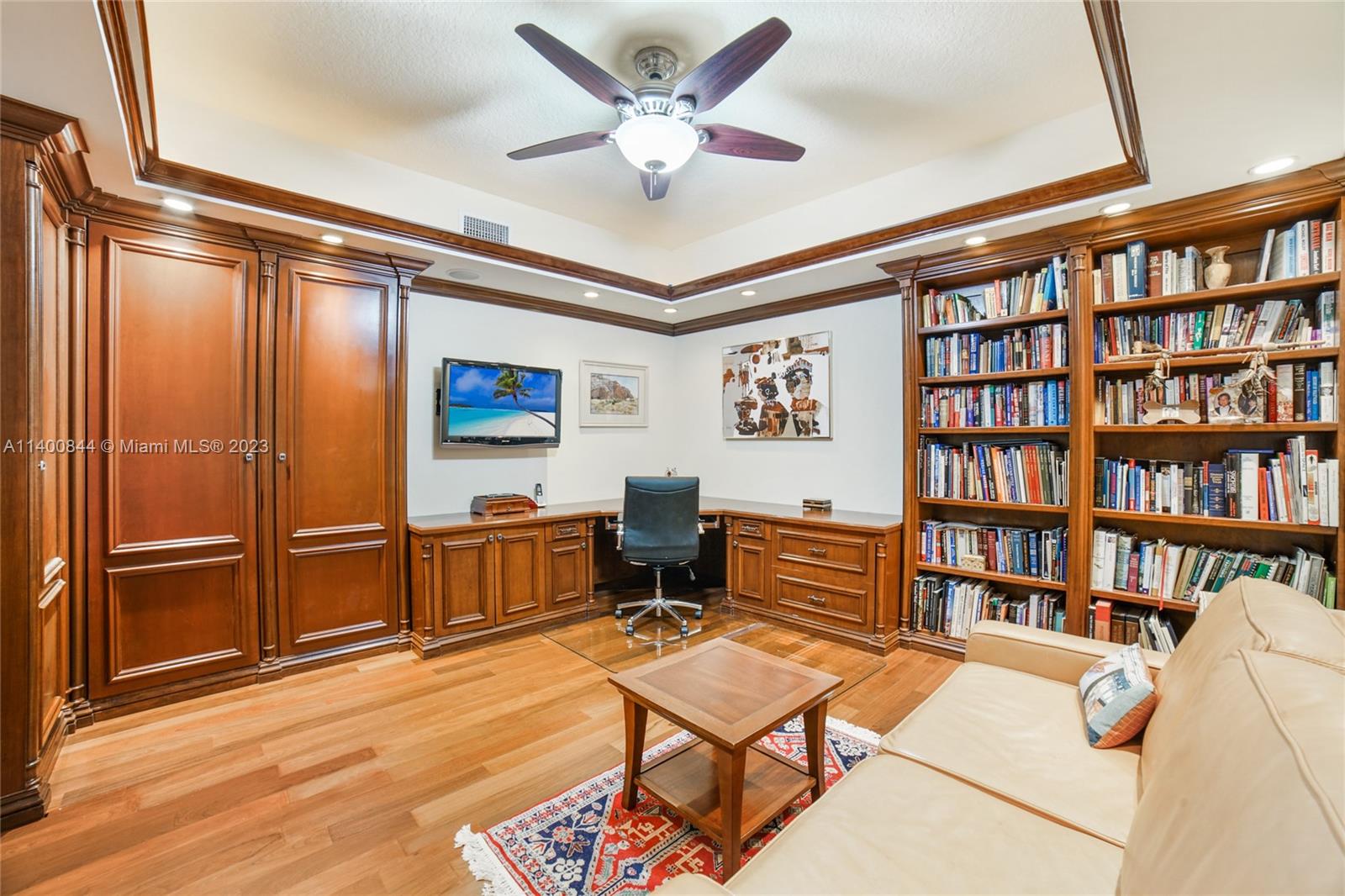 VILLAS OF POSITANO - Residential