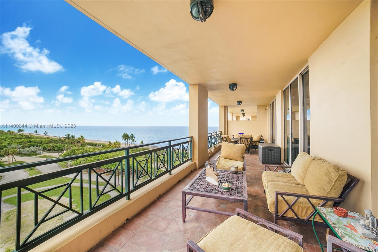 VILLAS OF POSITANO - Residential