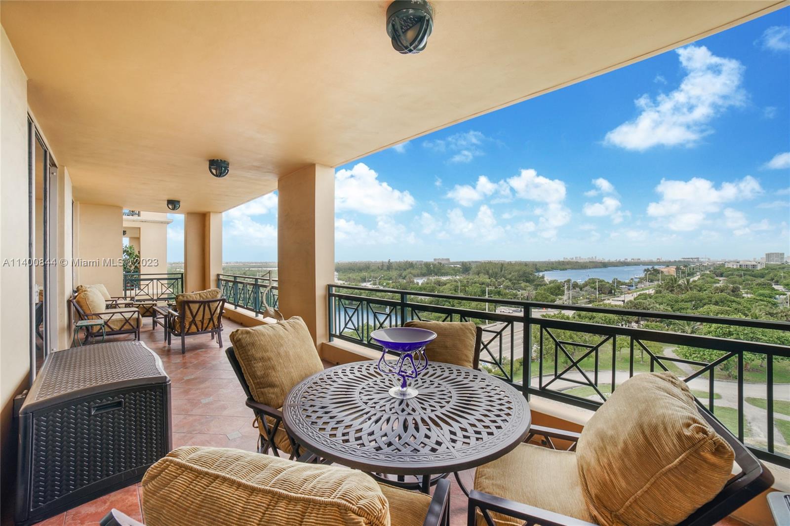 VILLAS OF POSITANO - Residential