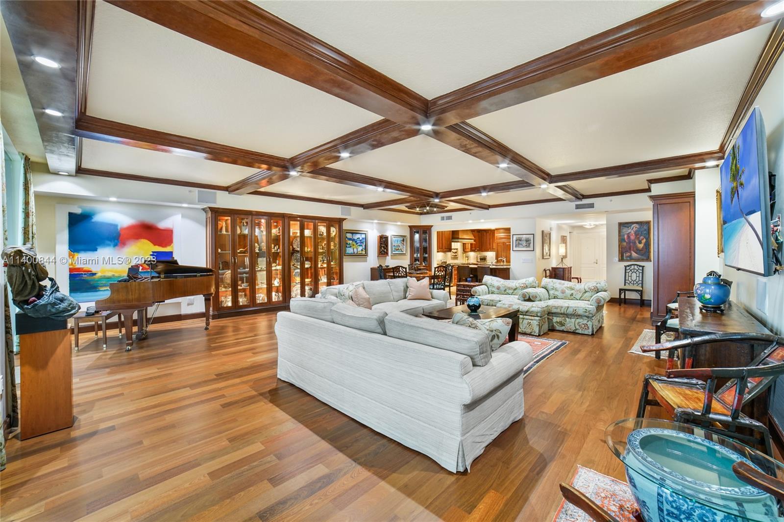 VILLAS OF POSITANO - Residential