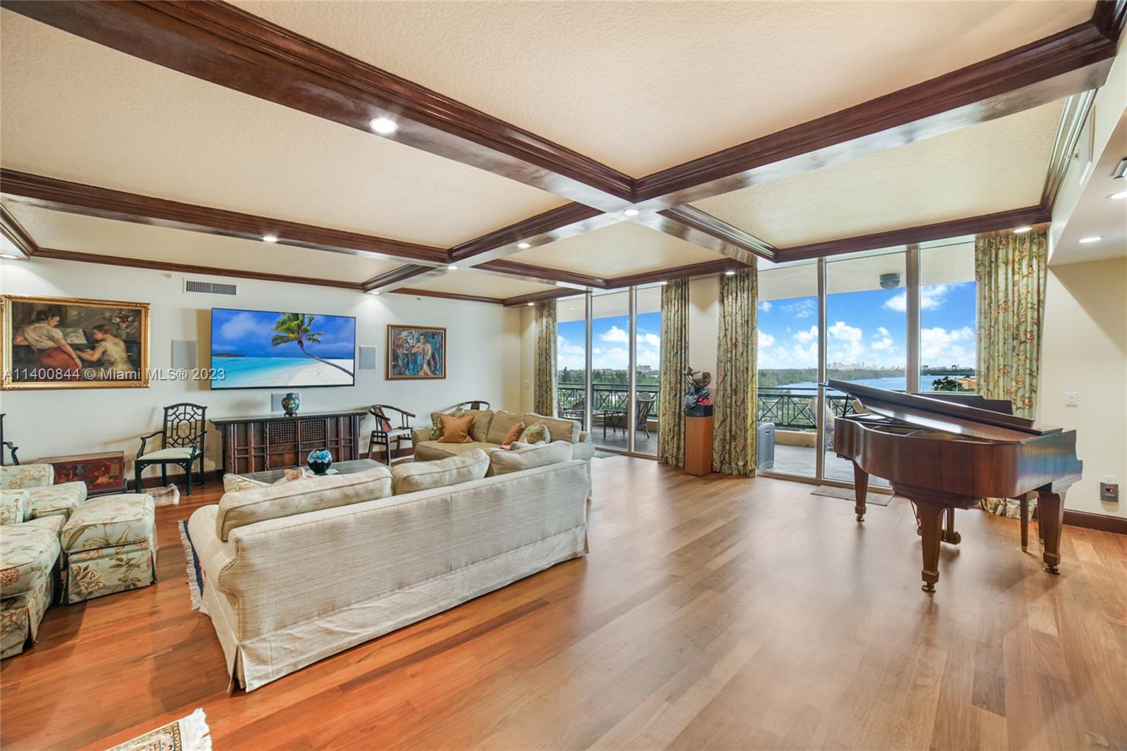 VILLAS OF POSITANO - Residential