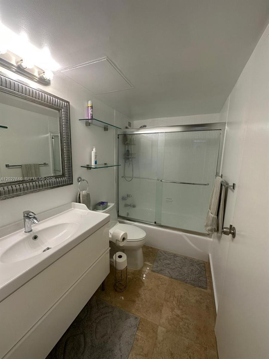 PARKER PLAZA ESTATES COND - Residential