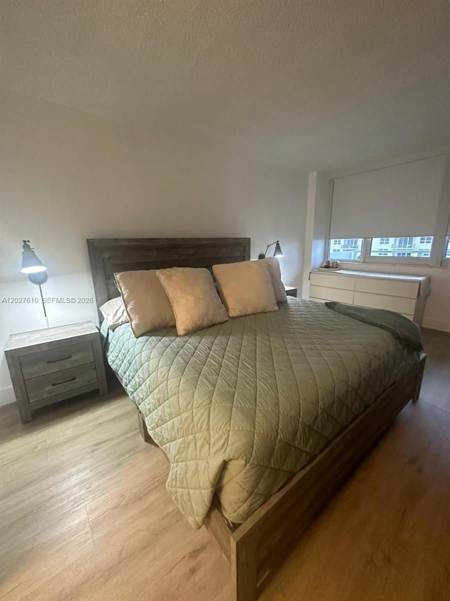 PARKER PLAZA ESTATES COND - Residential
