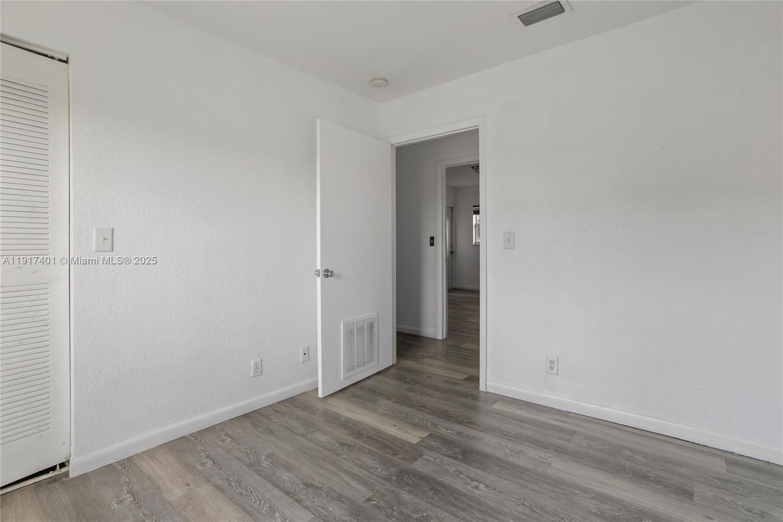 EAST VIEW GARDENS - Residential