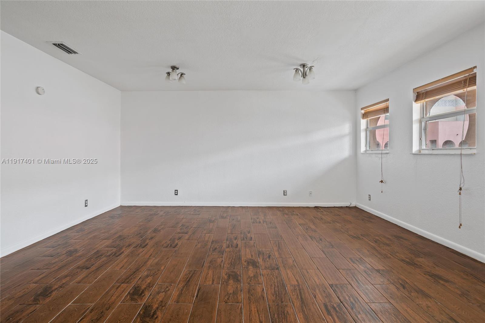 EAST VIEW GARDENS - Residential