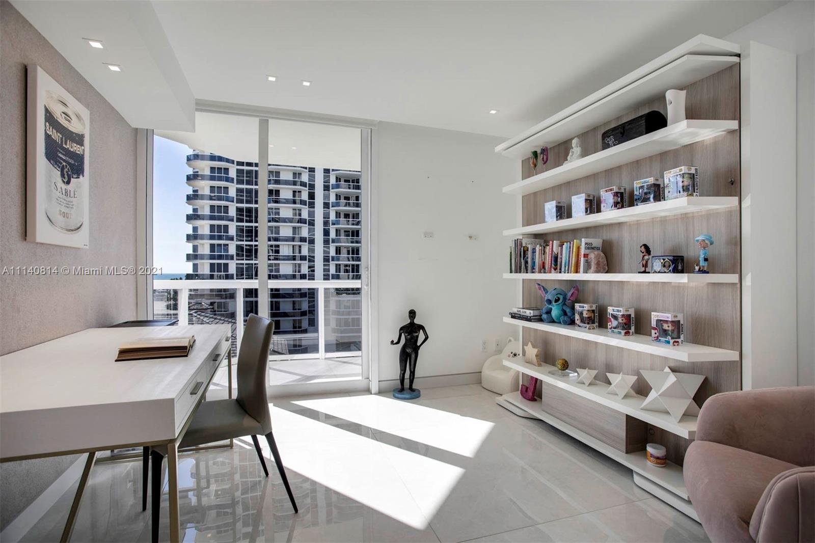 BLUE DIAMOND CONDO - Residential