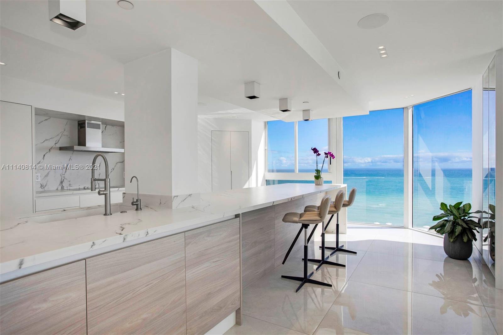 BLUE DIAMOND CONDO - Residential