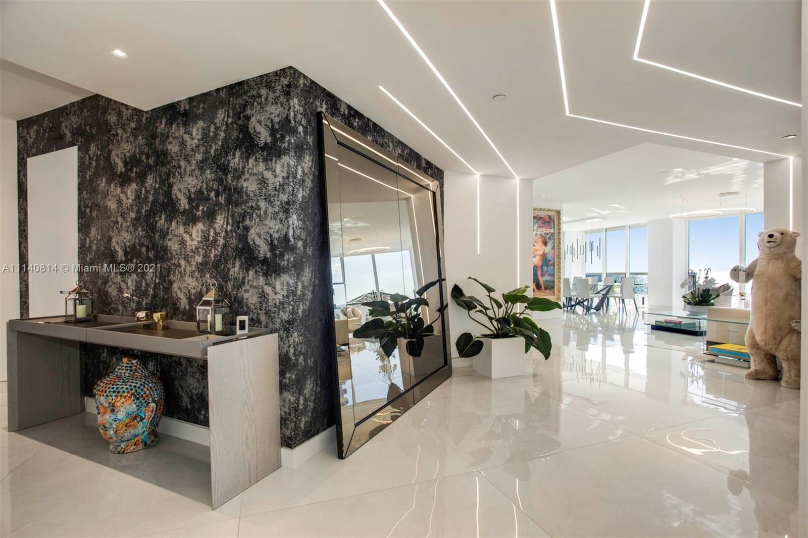 BLUE DIAMOND CONDO - Residential