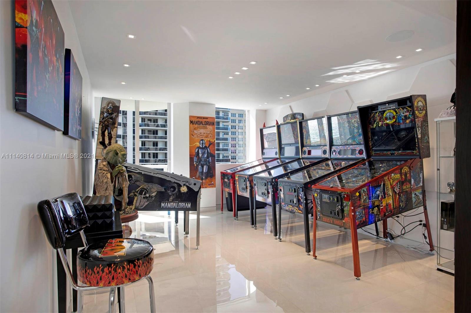 BLUE DIAMOND CONDO - Residential