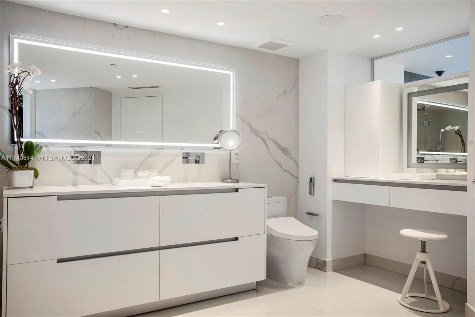 BLUE DIAMOND CONDO - Residential