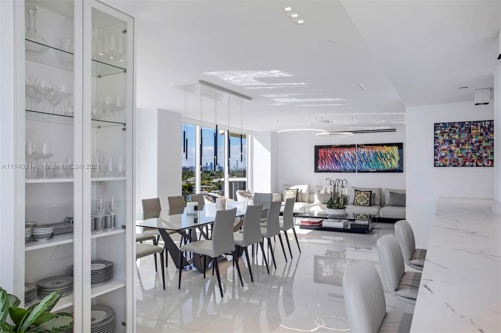 BLUE DIAMOND CONDO - Residential