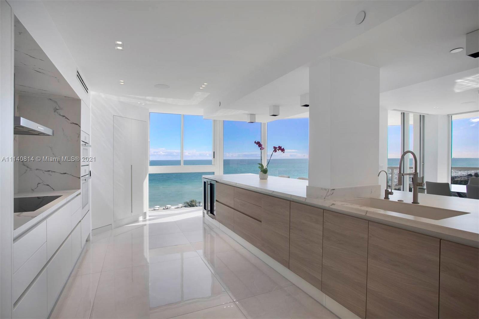 BLUE DIAMOND CONDO - Residential