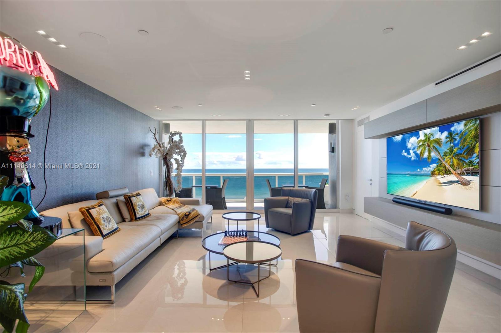 BLUE DIAMOND CONDO - Residential
