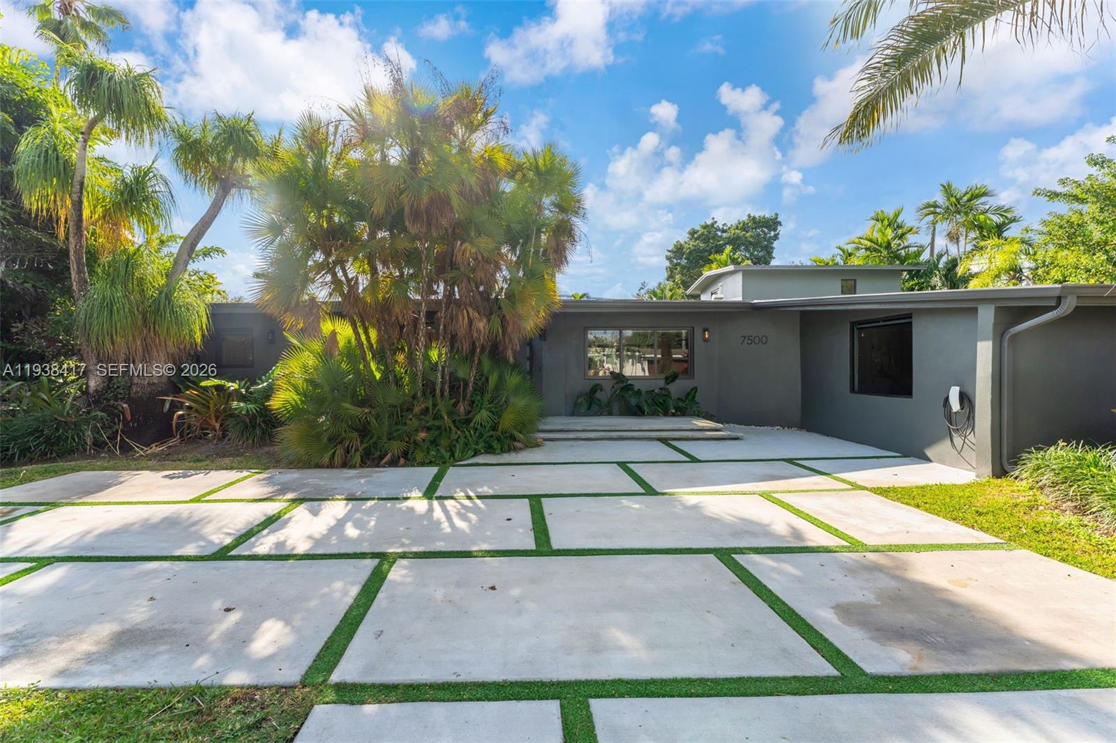 PALMETTO PINES - Residential