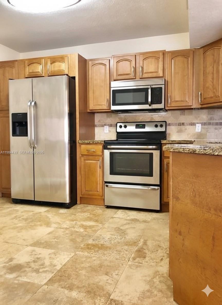 EDGEWATER CONDO - Residential Lease