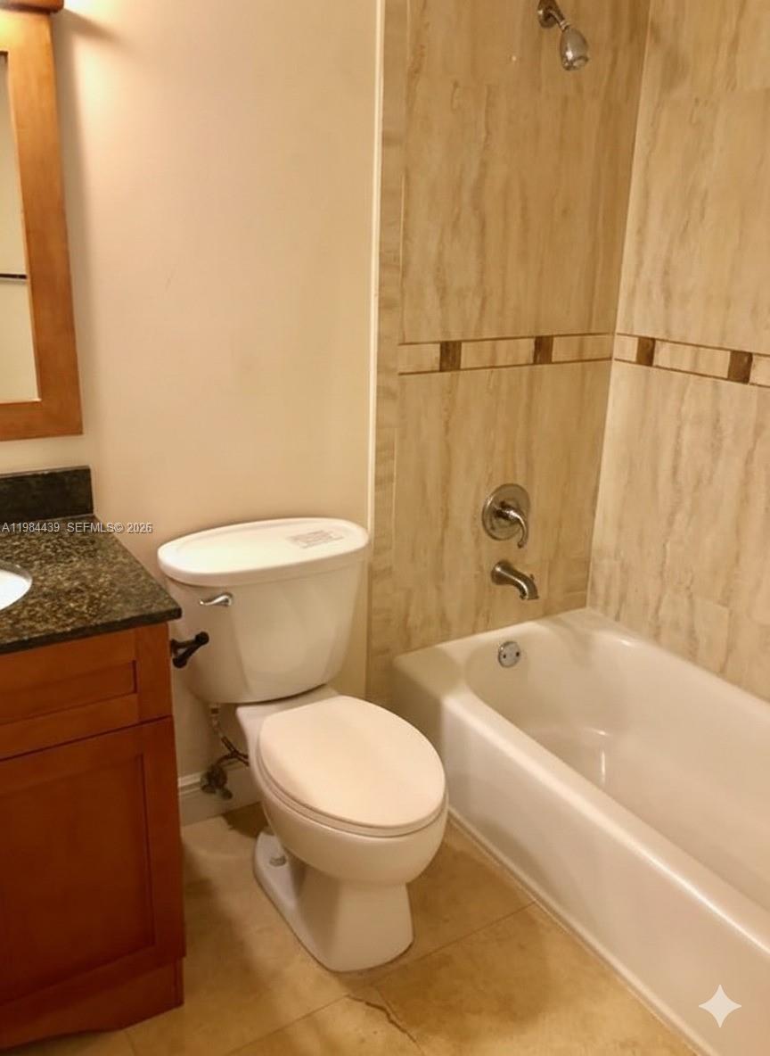 EDGEWATER CONDO - Residential Lease