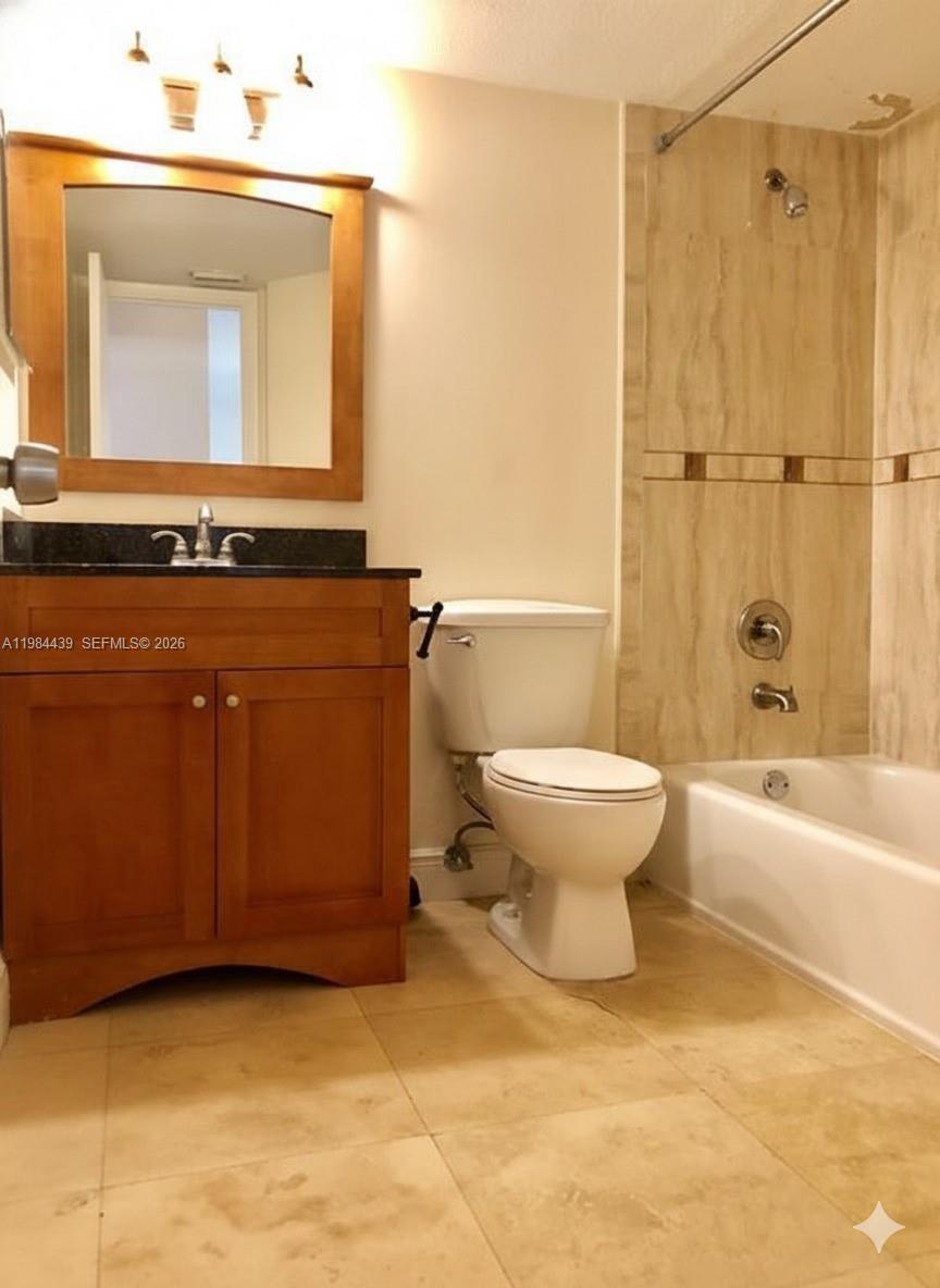 EDGEWATER CONDO - Residential Lease