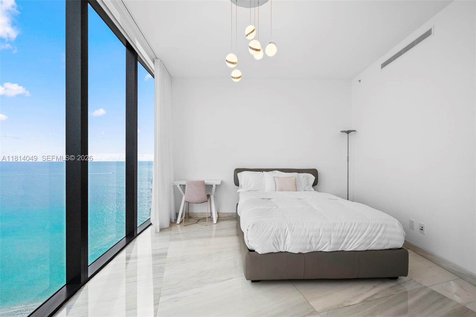 18555 COLLINS AVENUE COND - Residential