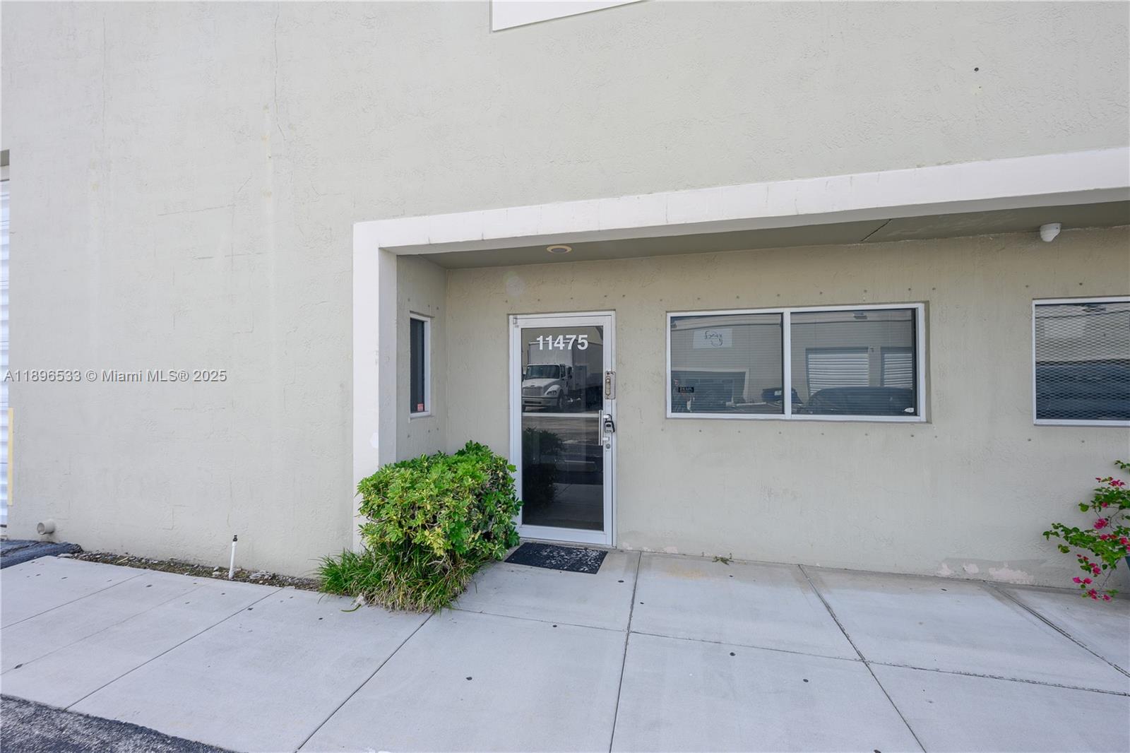 11467 NW 34th St 11475