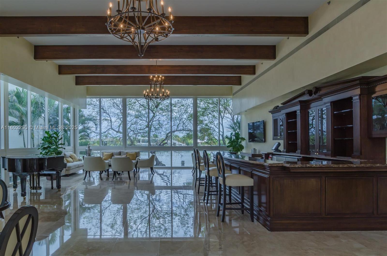 HAMPTONS WEST CONDO - Residential