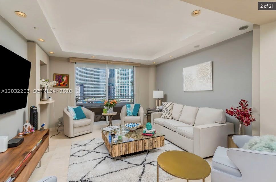 888 Brickell Key Dr 1004