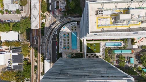 THE AXIS ON BRICKELL COND - Residential