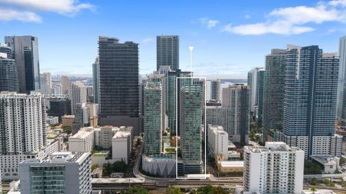 THE AXIS ON BRICKELL COND - Residential