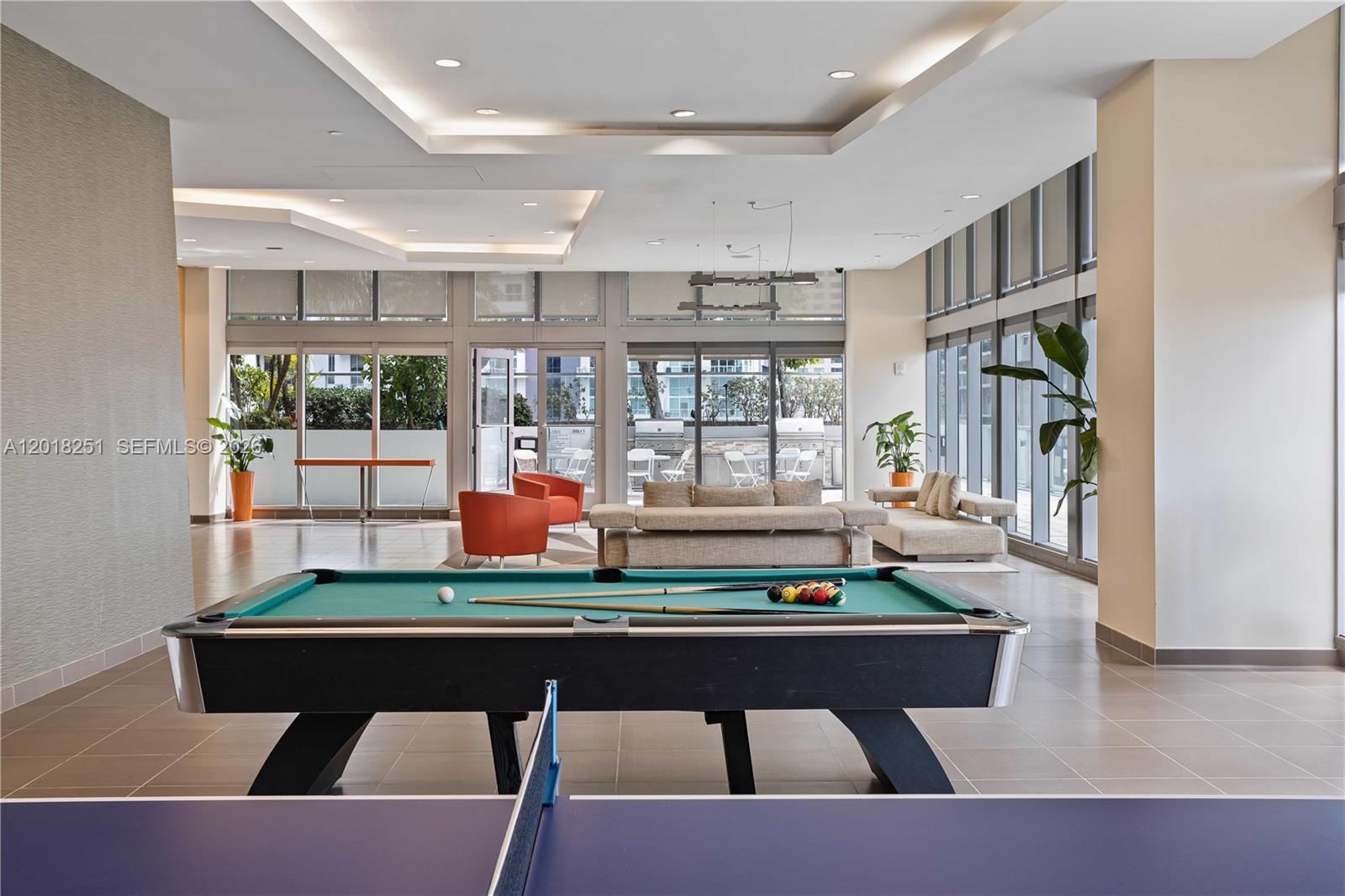 THE AXIS ON BRICKELL COND - Residential