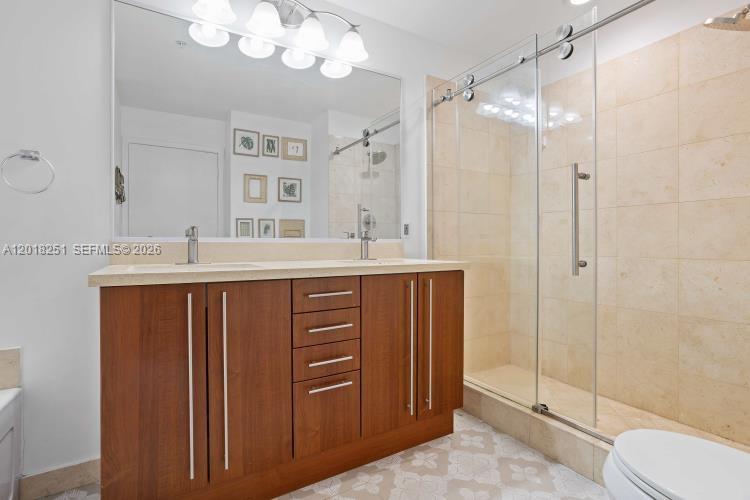 THE AXIS ON BRICKELL COND - Residential
