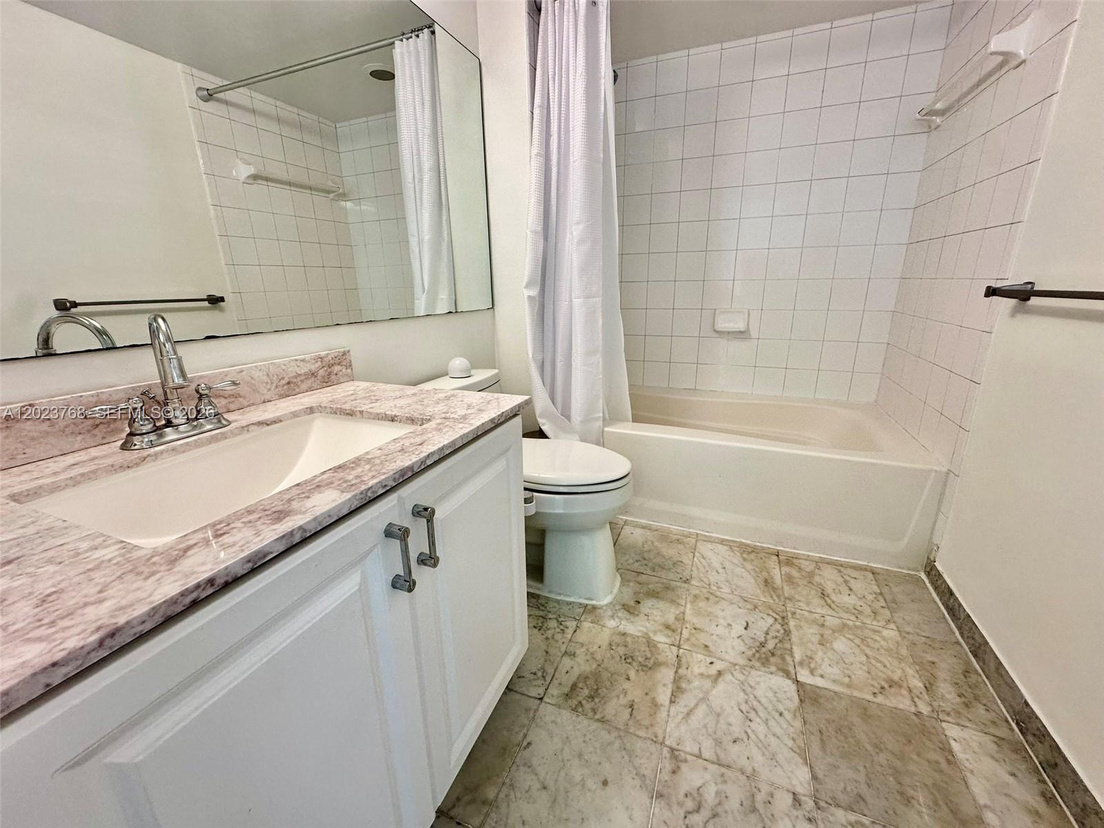 THE MARK ON BRICKELL COND - Residential Lease