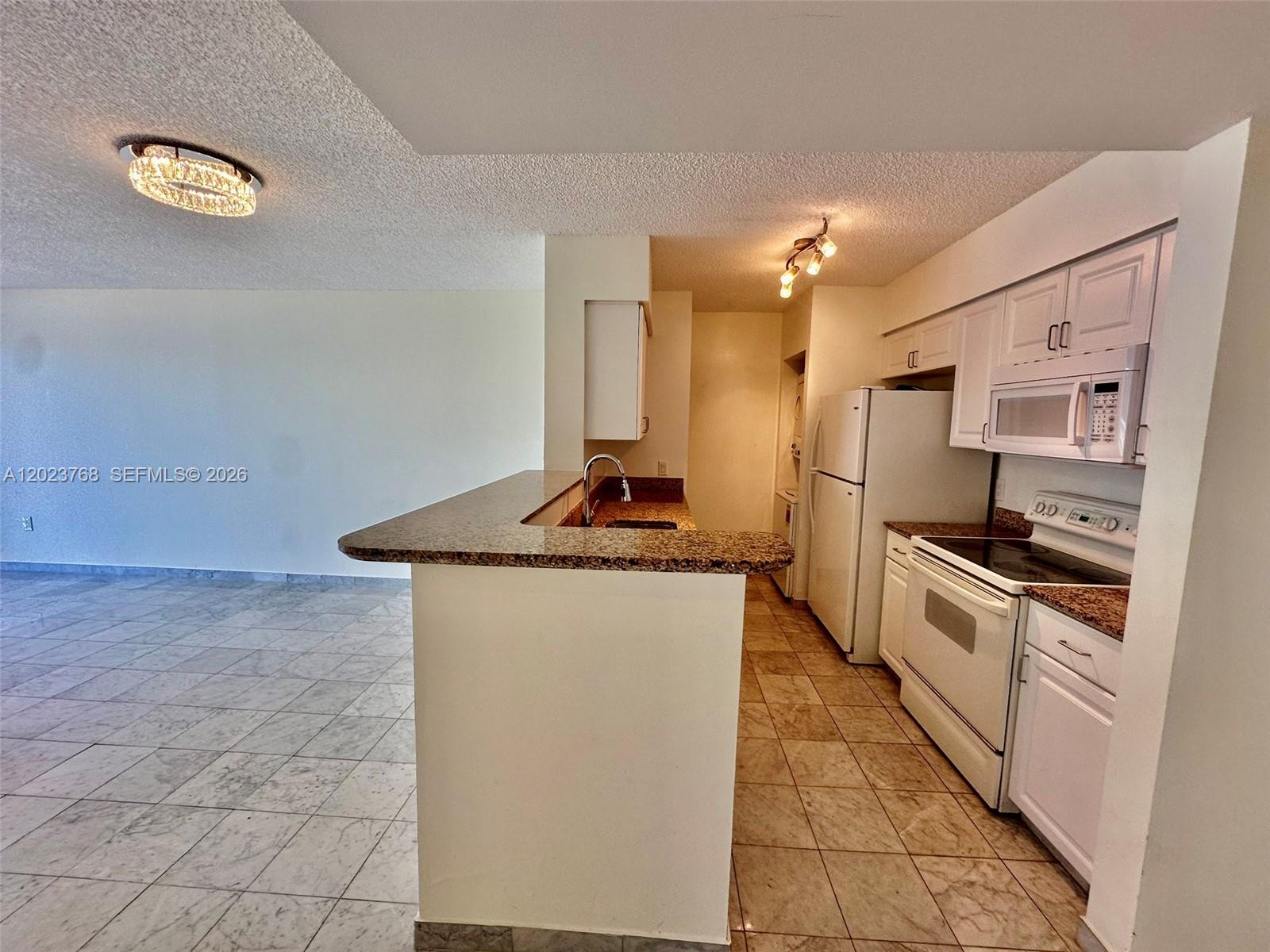 THE MARK ON BRICKELL COND - Residential Lease