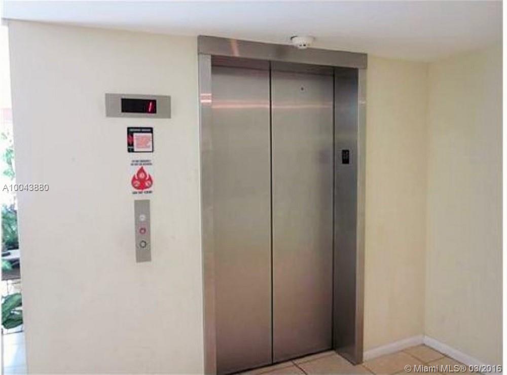 Racquet Club Apts 1 At - Residential Lease