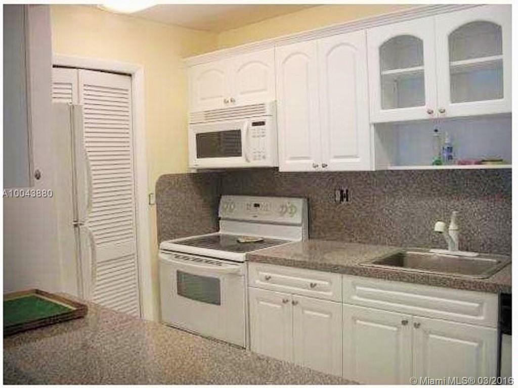 Racquet Club Apts 1 At - Residential Lease