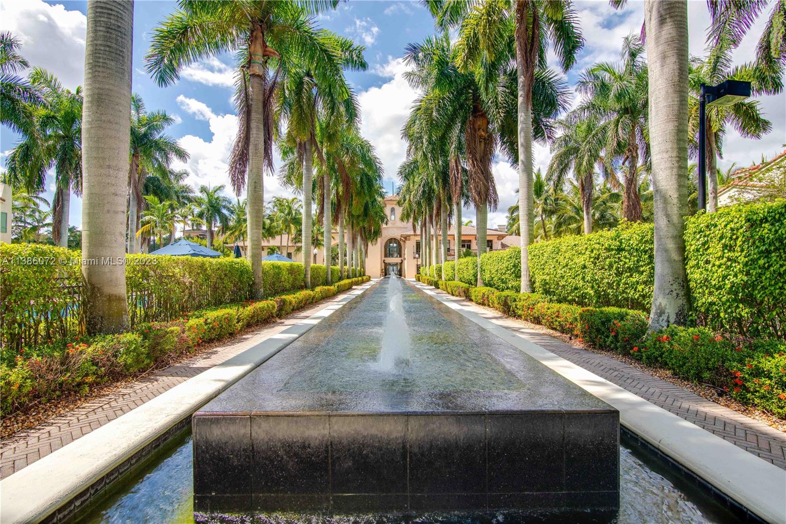 VILLA ALHAMBRA CONDO - Residential