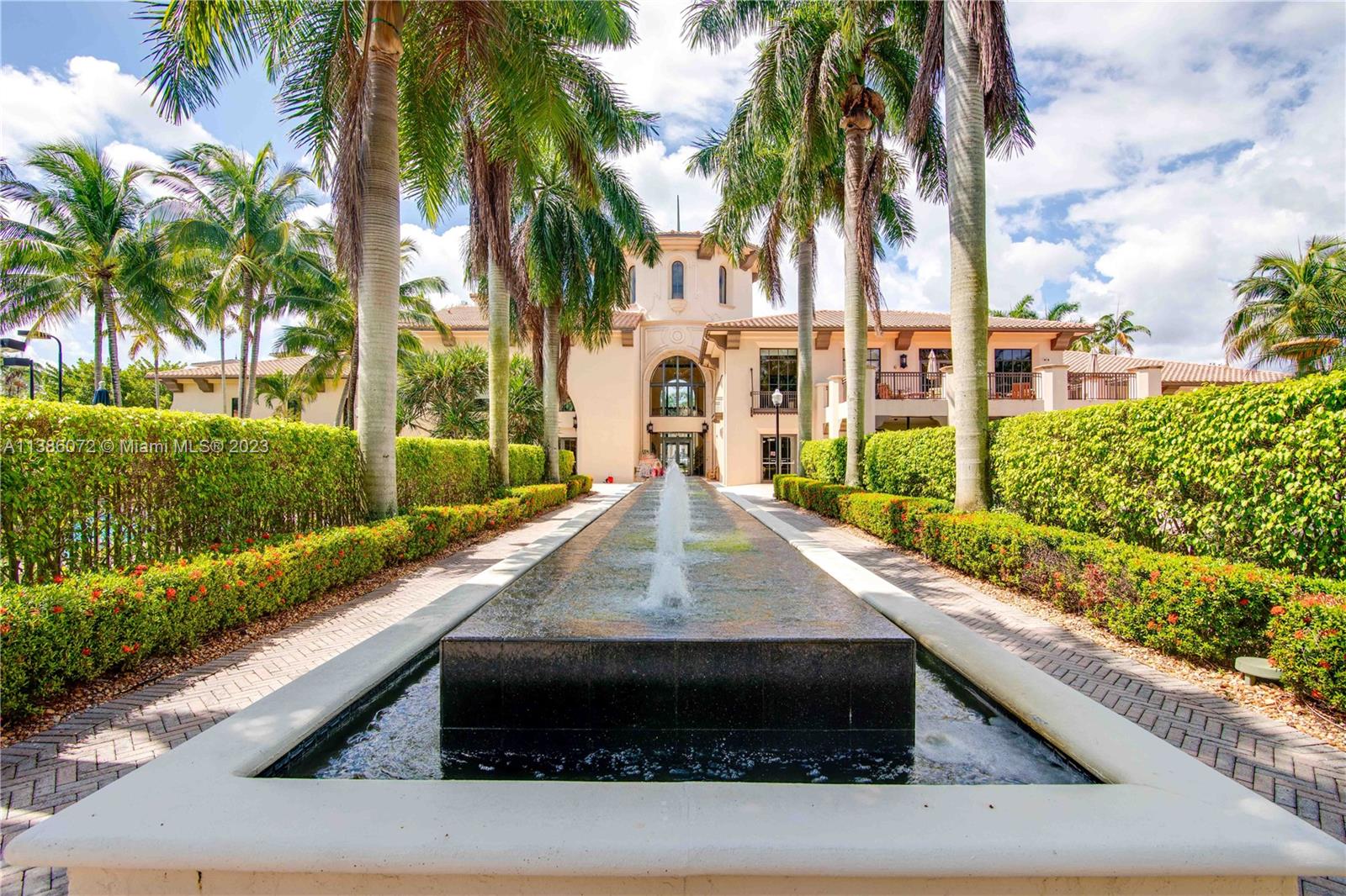 VILLA ALHAMBRA CONDO - Residential