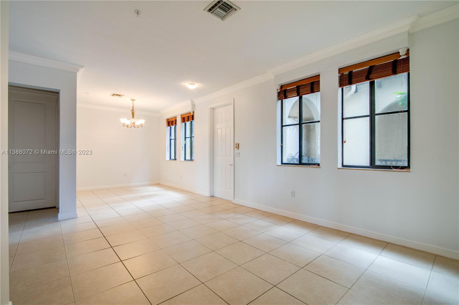 VILLA ALHAMBRA CONDO - Residential