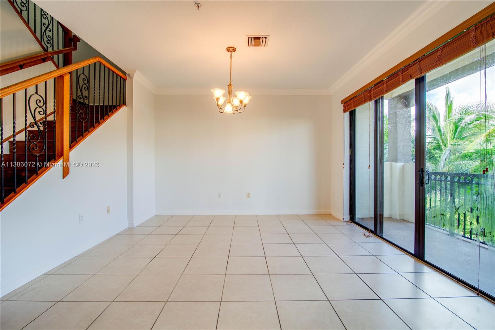 VILLA ALHAMBRA CONDO - Residential